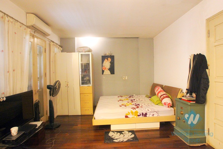 Quiet house with good quality for rent in Nghi Tam Street, Tay Ho, Hanoi